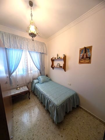 4 slaapkamer Appartement te koop in Olvera met garage - € 98.000 (Ref: 9016742)