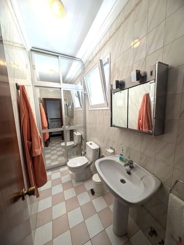 4 slaapkamer Appartement te koop in Olvera met garage - € 98.000 (Ref: 9016742)