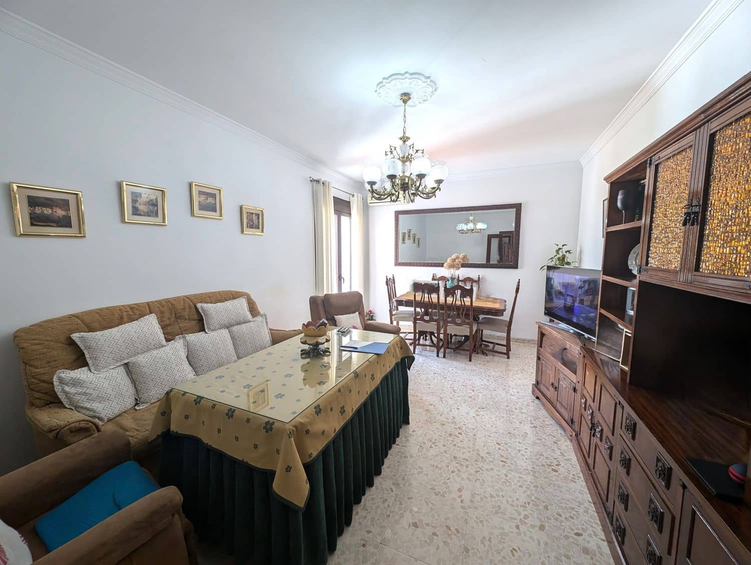 4 soveværelse Lejlighed til salg i Olvera med garage - € 98.000 (Ref: 9016742)