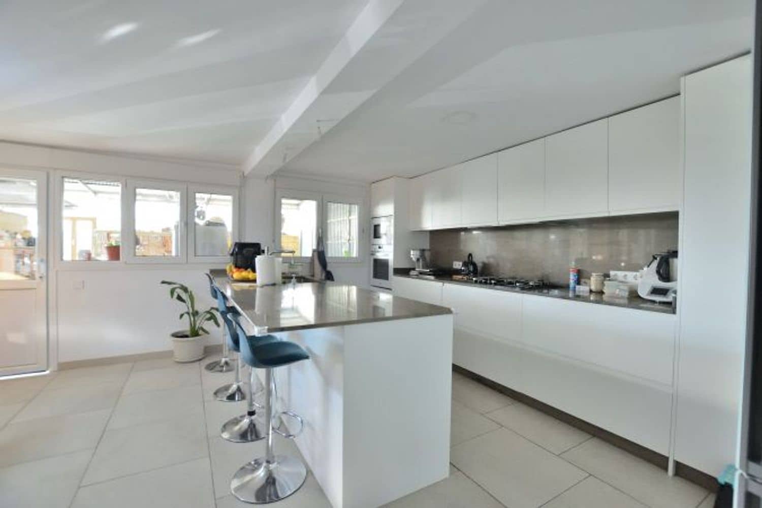 3 soveværelse Finca/Landehus til salg i Ronda med swimmingpool garage - € 315.000 (Ref: 9019804)