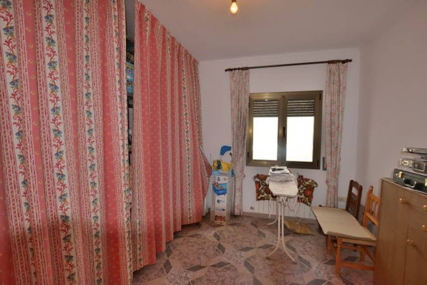 Byhus til salg i Montejaque - € 220.000 (Ref: 9022891)