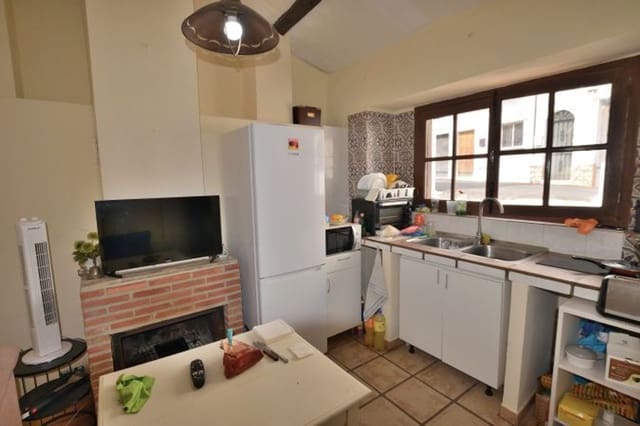 2 soveværelse Finca/Landehus til salg i Cortes de la Frontera med swimmingpool - € 107.000 (Ref: 9072946)