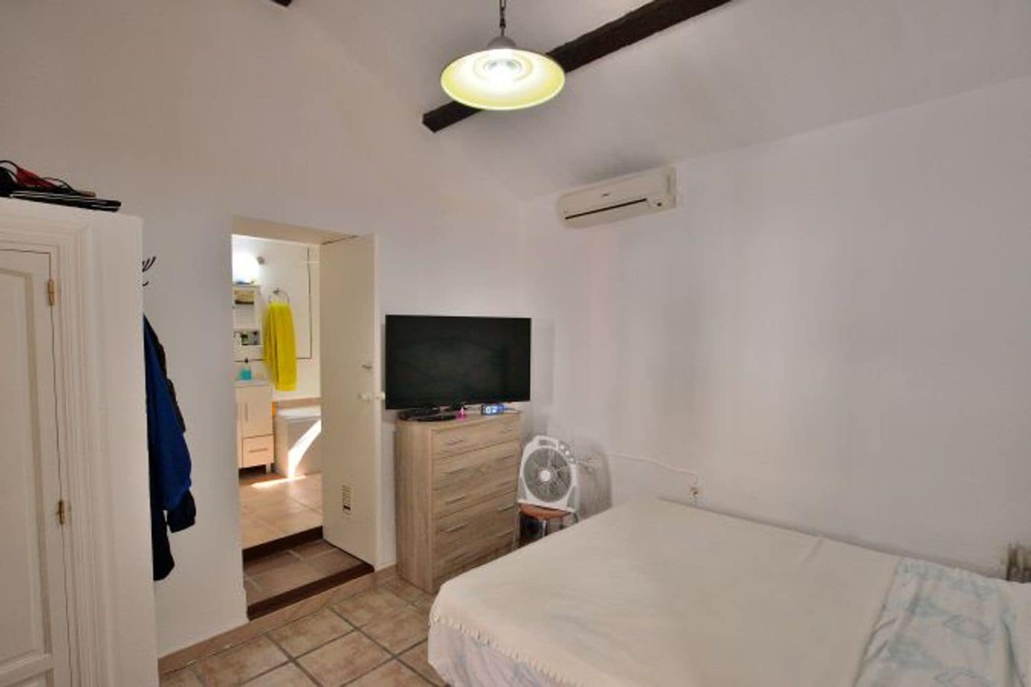 2 soveværelse Finca/Landehus til salg i Cortes de la Frontera med swimmingpool garage - € 92.000 (Ref: 9072946)