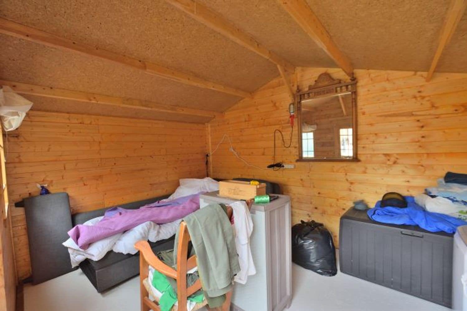 2 soveværelse Finca/Landehus til salg i Cortes de la Frontera med swimmingpool garage - € 92.000 (Ref: 9072946)