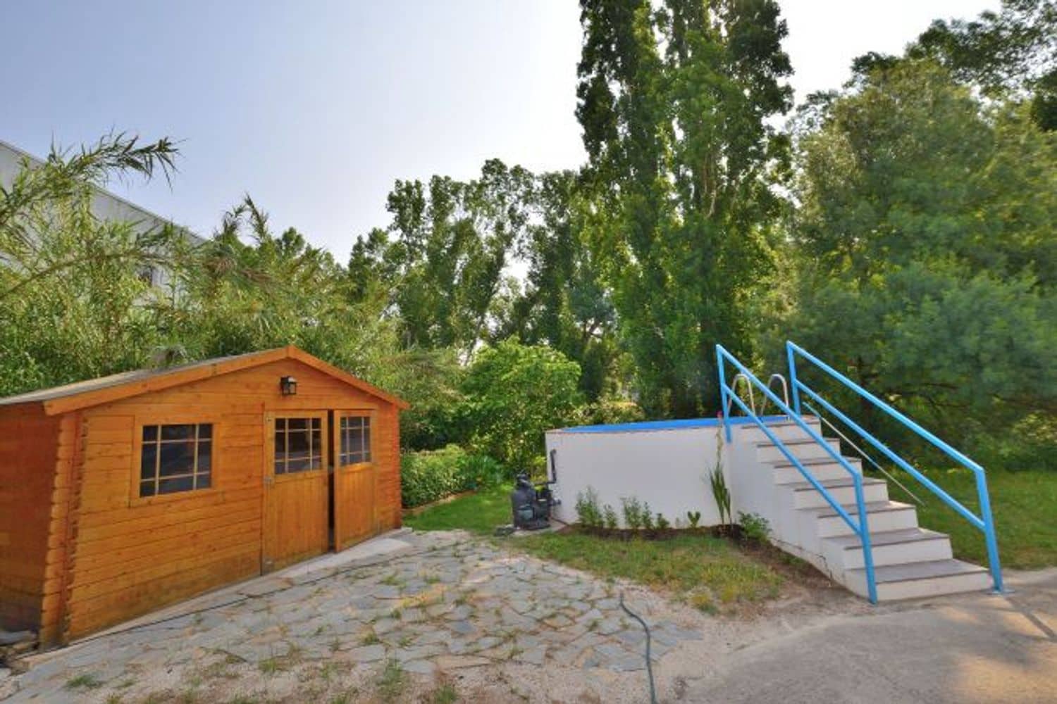 2 soveværelse Finca/Landehus til salg i Cortes de la Frontera med swimmingpool garage - € 92.000 (Ref: 9072946)