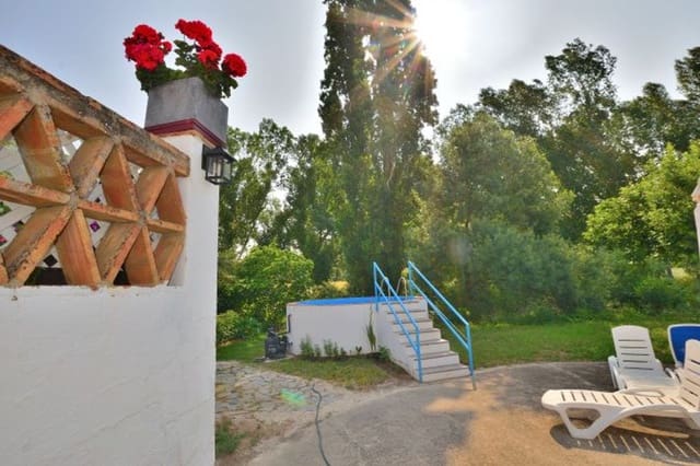 2 soveværelse Finca/Landehus til salg i Cortes de la Frontera med swimmingpool garage - € 92.000 (Ref: 9072946)