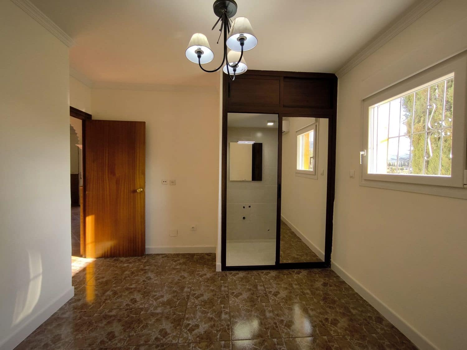 2 bedroom Finca/Country House for sale in Arriate with pool garage - € 350,000 (Ref: 9072947)