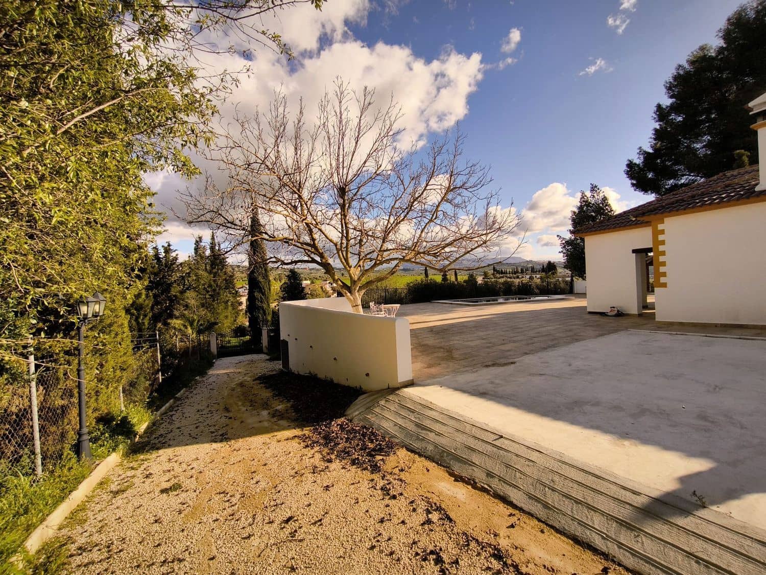 2 bedroom Finca/Country House for sale in Arriate with pool garage - € 350,000 (Ref: 9072947)