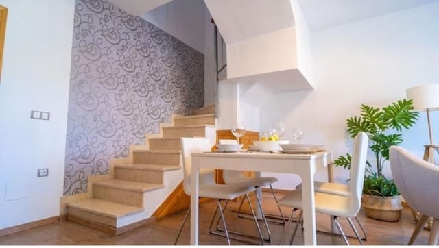 3 sypialnia Dom do wynajęcia w Ronda z basenem garażem - 900 € (Ref: 9074654)