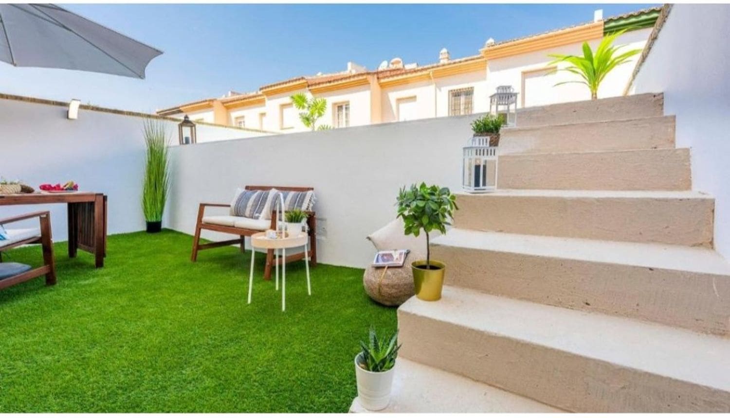 3 bedroom Townhouse for rent in Ronda with pool garage - € 900 (Ref: 9074654)