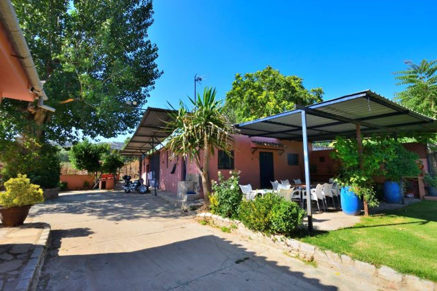 3 soveværelse Finca/Landehus til salg i Benaojan med swimmingpool garage - € 230.000 (Ref: 9101871)