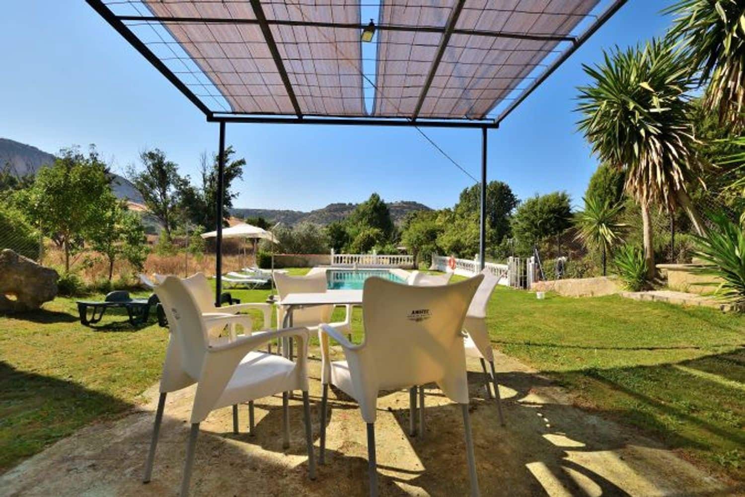 3 soveværelse Finca/Landehus til salg i Benaojan med swimmingpool garage - € 230.000 (Ref: 9101871)