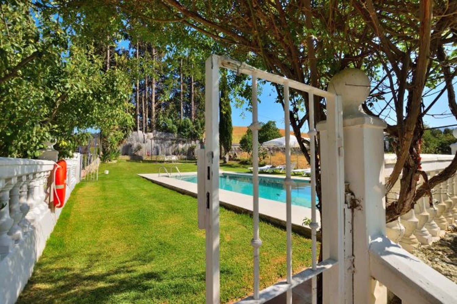 3 soveværelse Finca/Landehus til salg i Benaojan med swimmingpool garage - € 230.000 (Ref: 9101871)