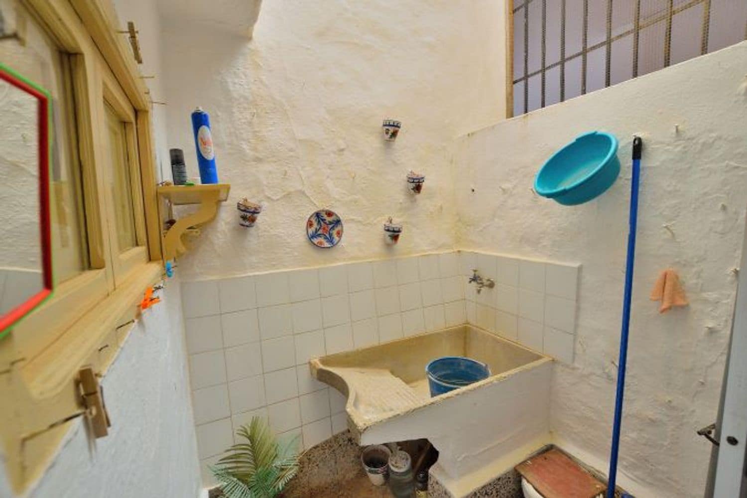 3 soverom Hus til salgs i Arriate med garasje - € 135 000 (Ref: 9101872)