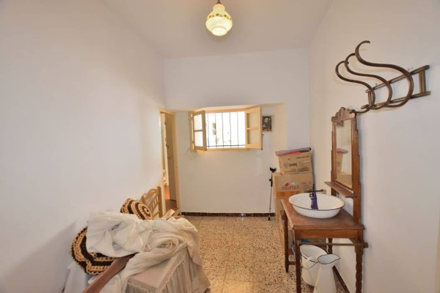 3 soverom Hus til salgs i Arriate med garasje - € 135 000 (Ref: 9101872)