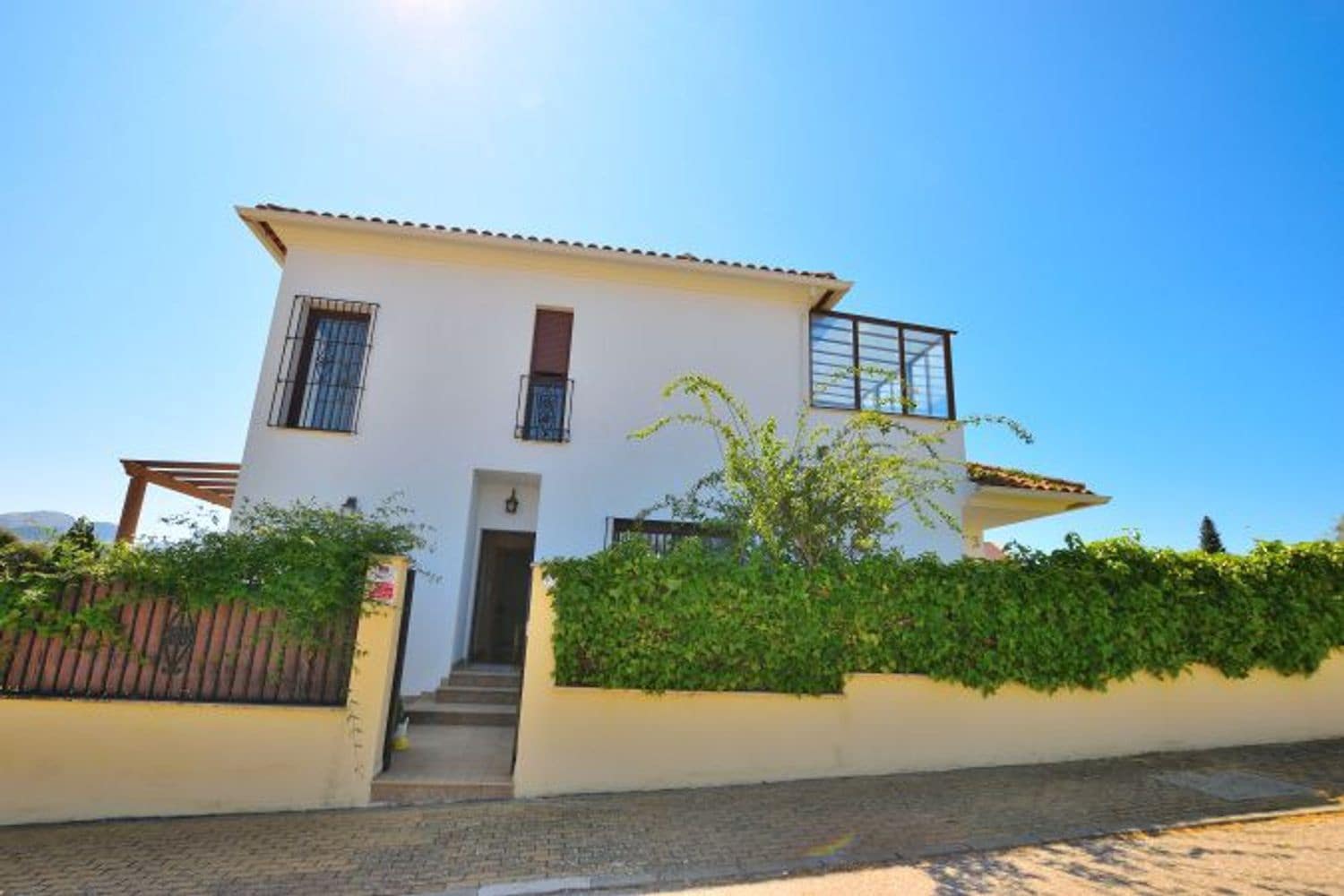 4 soveværelse Villa til salg i Ronda med swimmingpool garage - € 396.000 (Ref: 9101873)