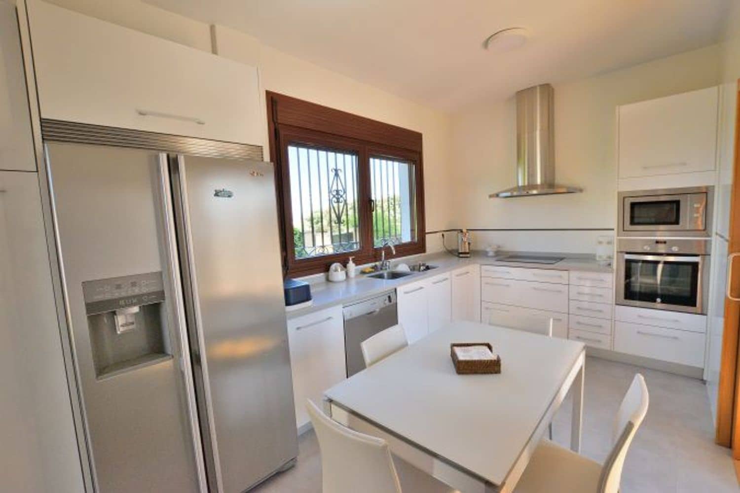 4 soveværelse Villa til salg i Ronda med swimmingpool garage - € 396.000 (Ref: 9101873)