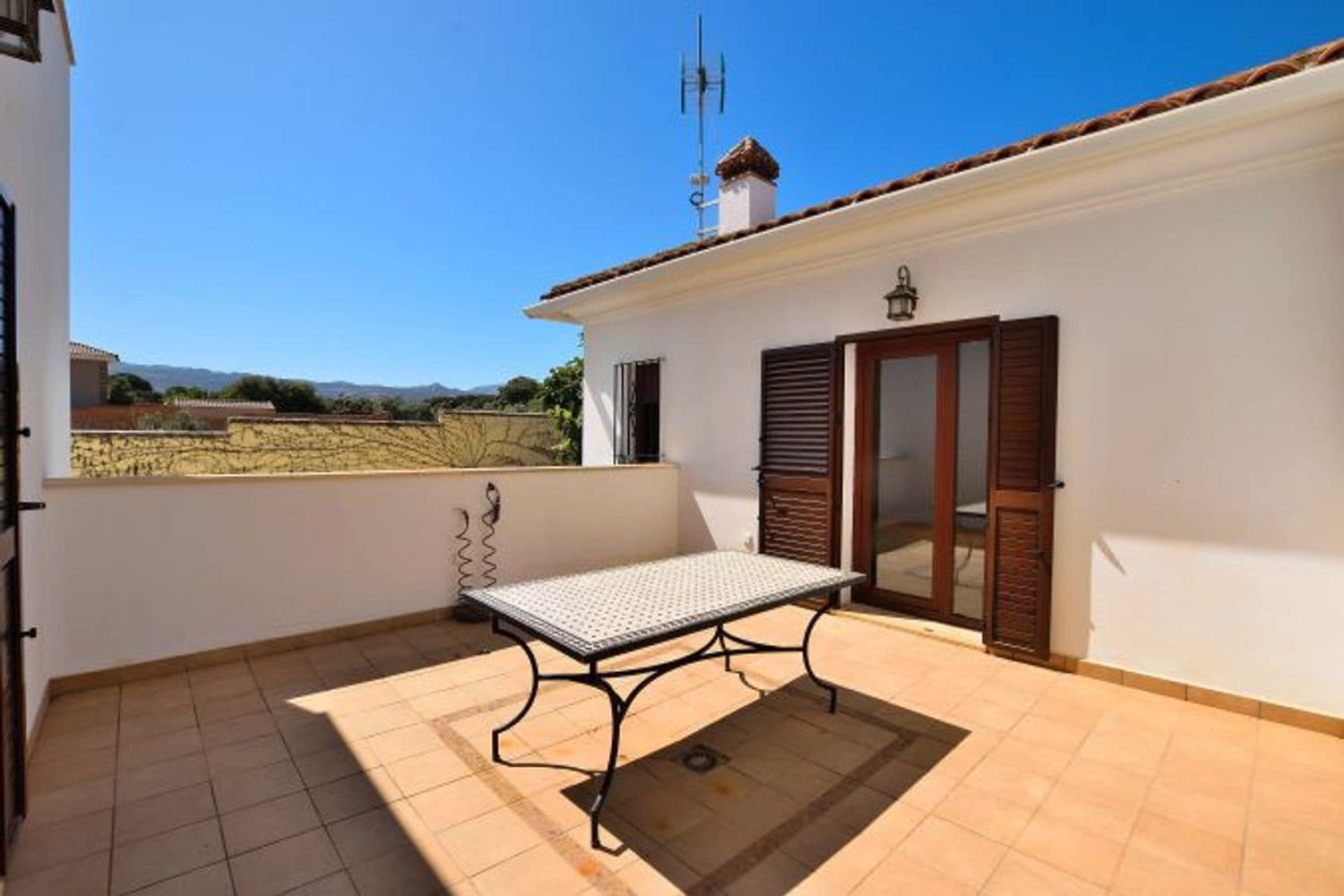 4 soveværelse Villa til salg i Ronda med swimmingpool garage - € 396.000 (Ref: 9101873)