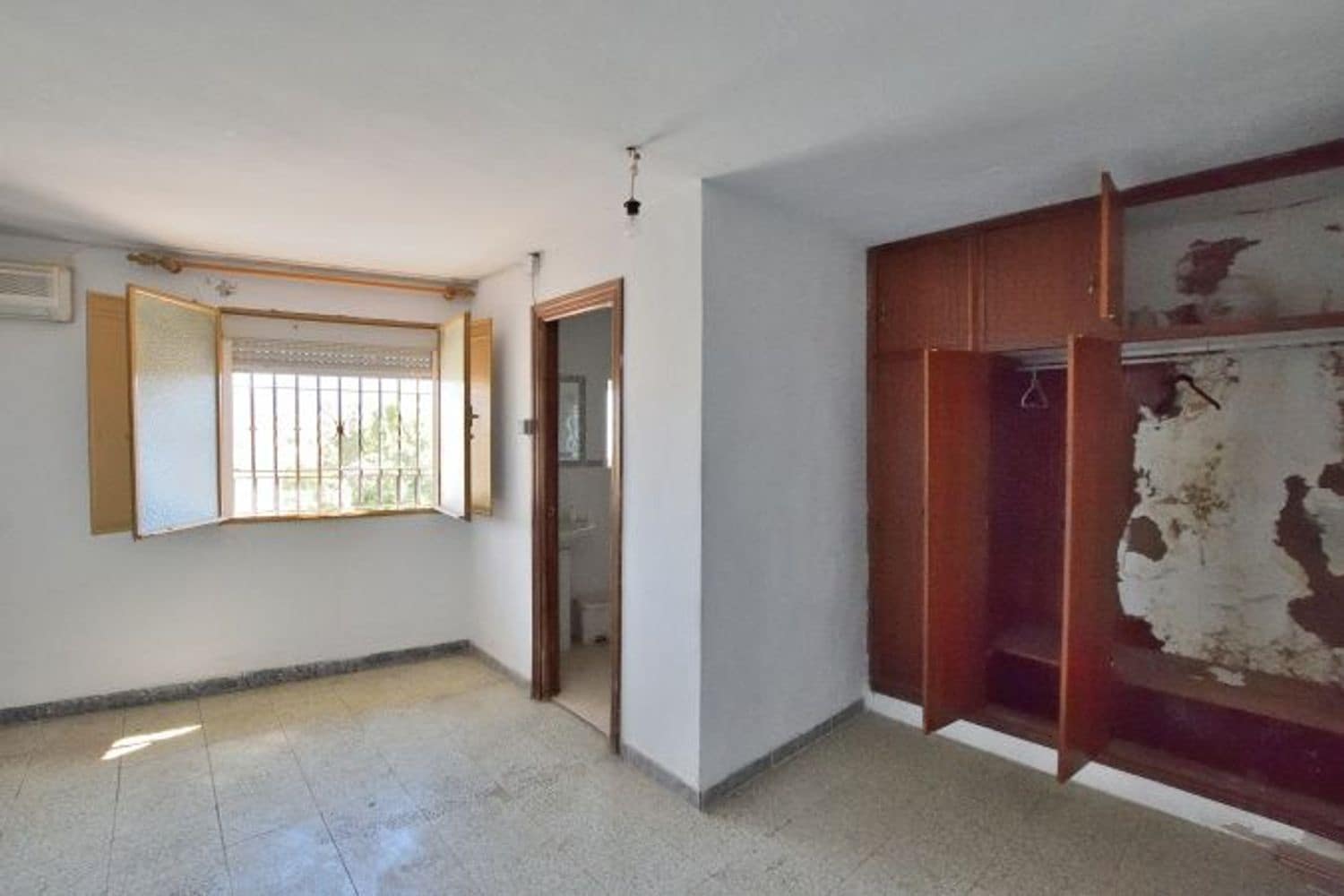 3 soveværelse Byhus til salg i Ronda med garage - € 110.000 (Ref: 9111763)