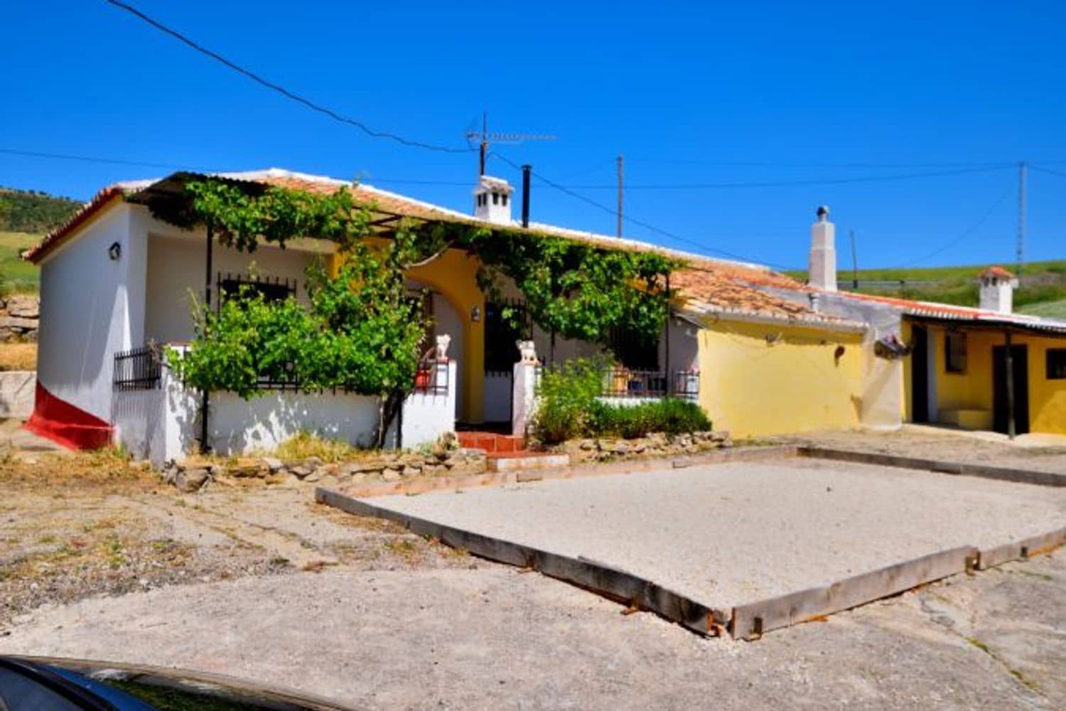 3 slaapkamer Finca/Landhuis te koop in Montecorto met garage - € 280.000 (Ref: 9111764)