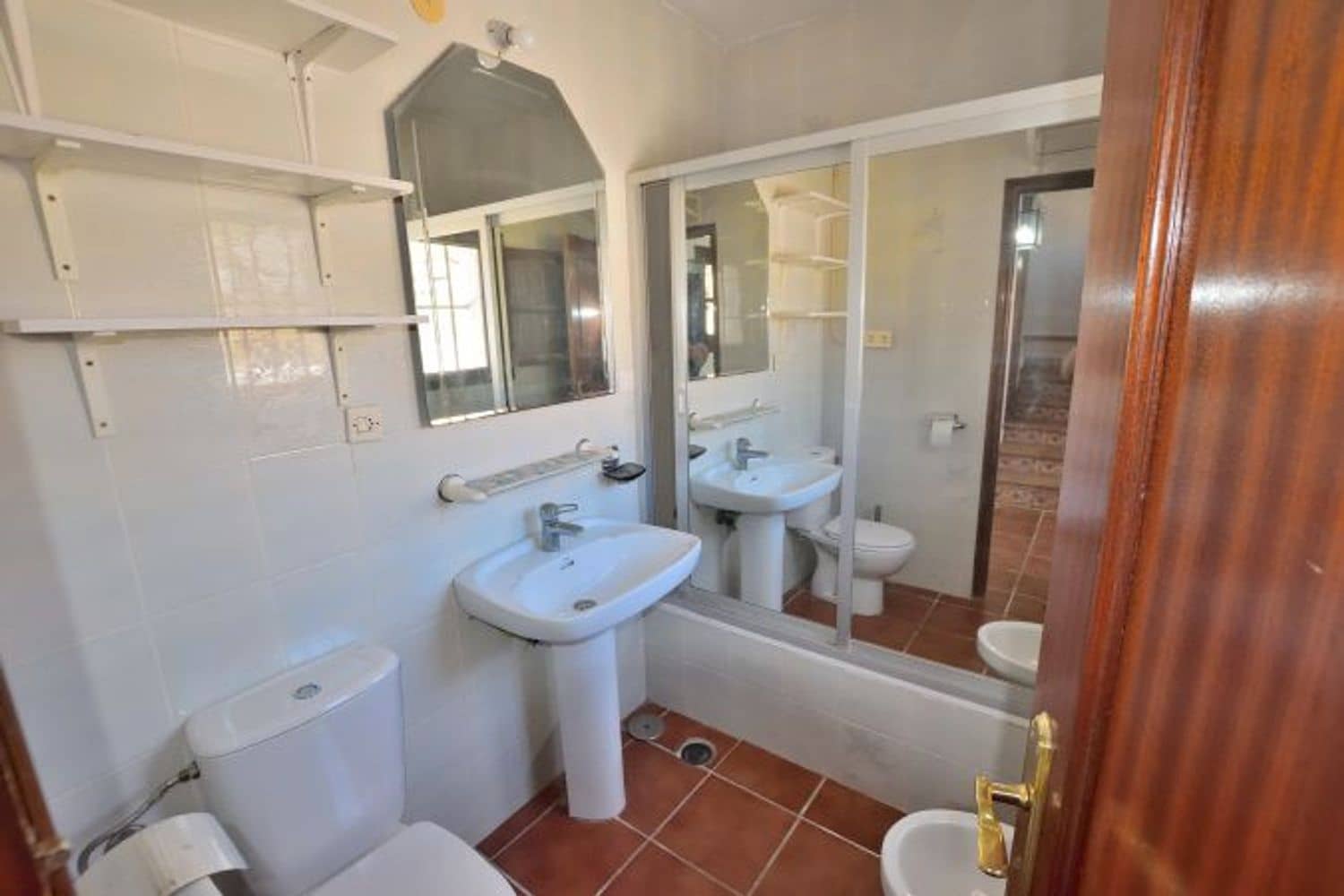 3 slaapkamer Finca/Landhuis te koop in Montecorto met garage - € 280.000 (Ref: 9111764)