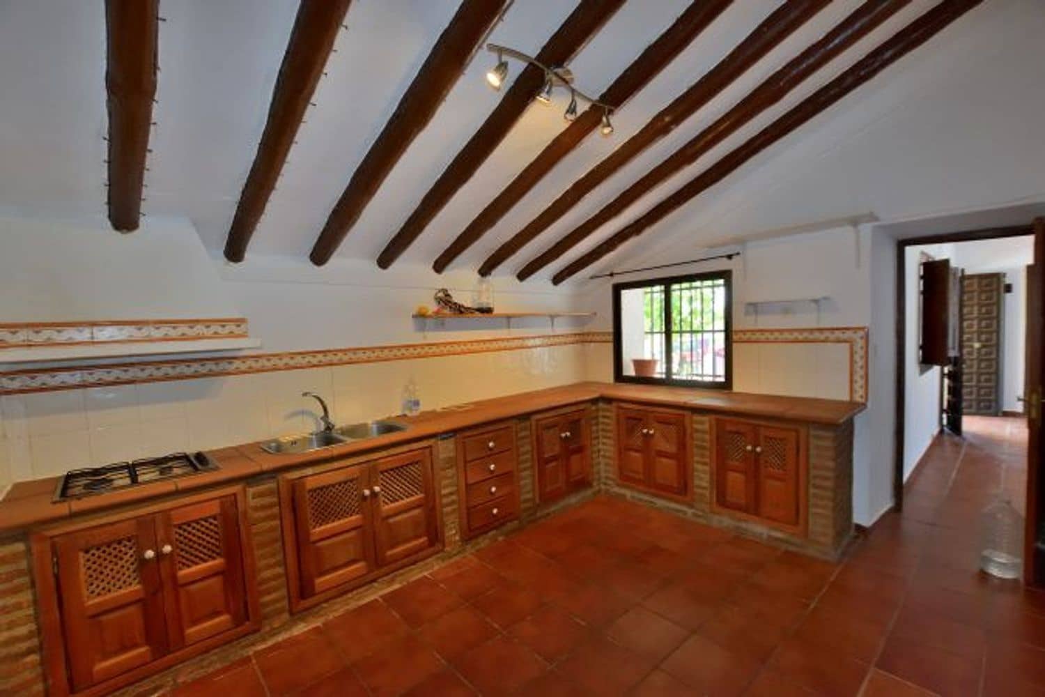 3 slaapkamer Finca/Landhuis te koop in Montecorto met garage - € 280.000 (Ref: 9111764)