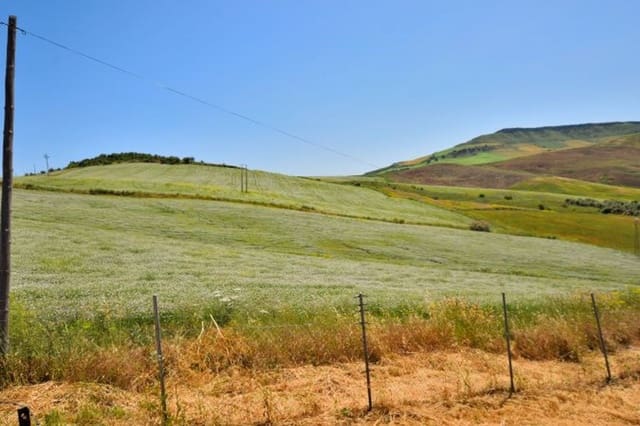 3 sypialnia Finka/Dom wiejski na sprzedaż w Montecorto z garażem - 280 000 € (Ref: 9111764)