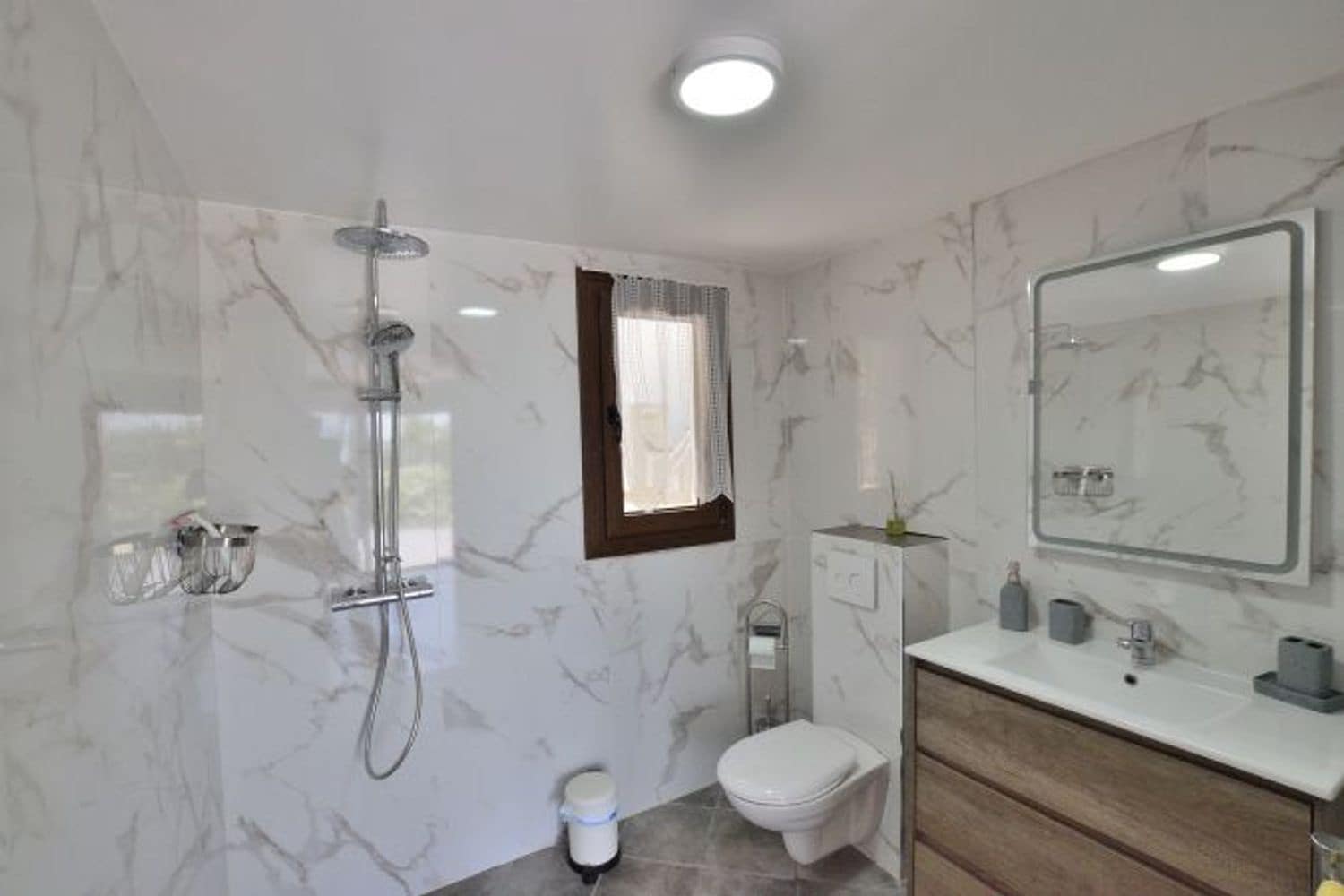 4 soveværelse Finca/Landehus til salg i El Gastor med swimmingpool garage - € 295.000 (Ref: 9111765)