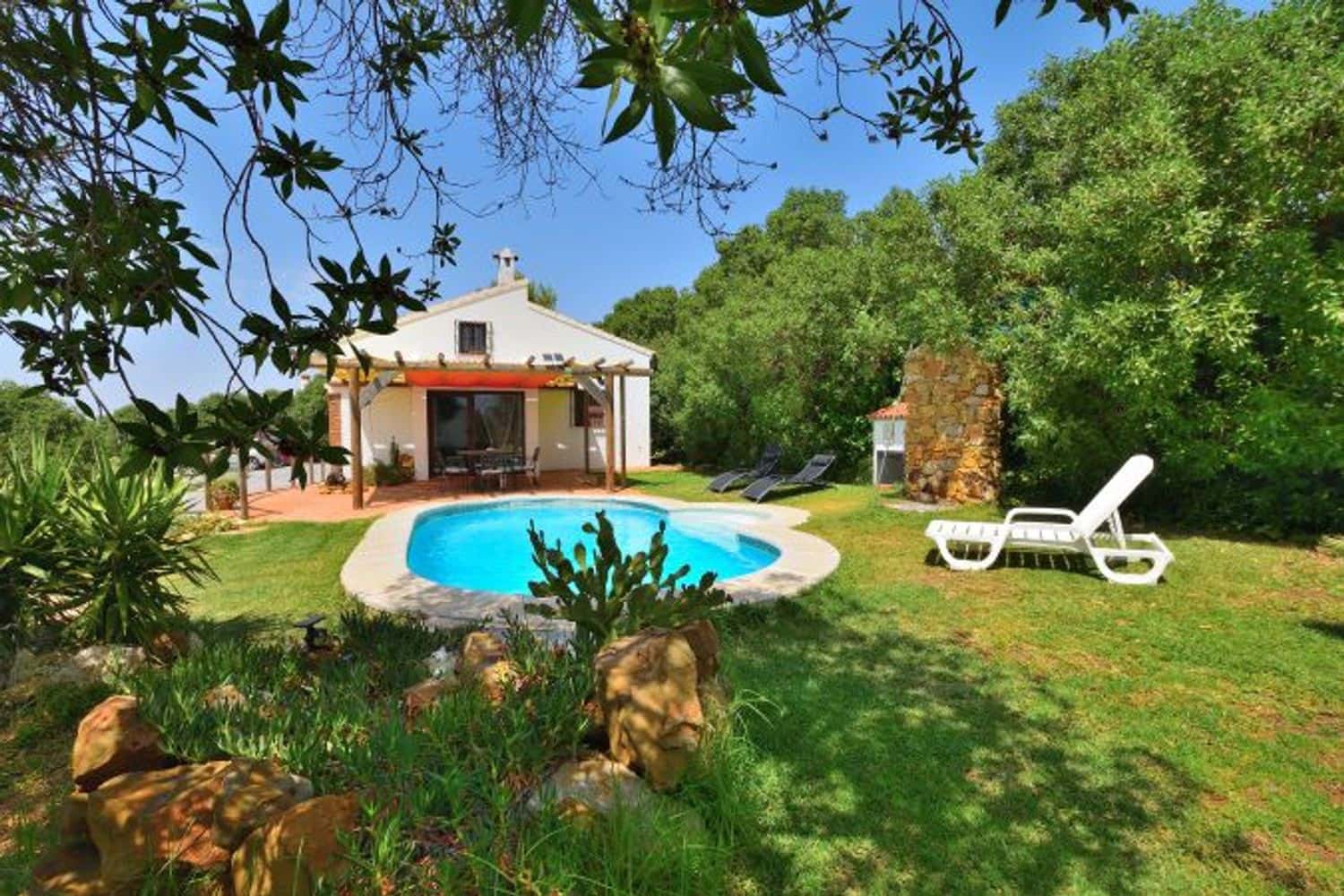 4 soveværelse Finca/Landehus til salg i El Gastor med swimmingpool garage - € 295.000 (Ref: 9111765)