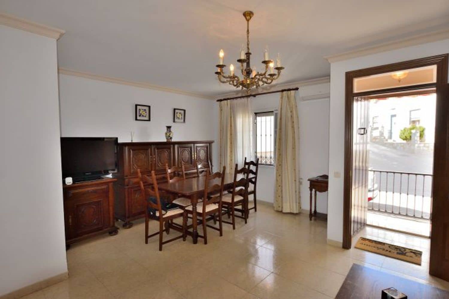 4 soveværelse Byhus til salg i El Gastor med garage - € 130.000 (Ref: 9142569)