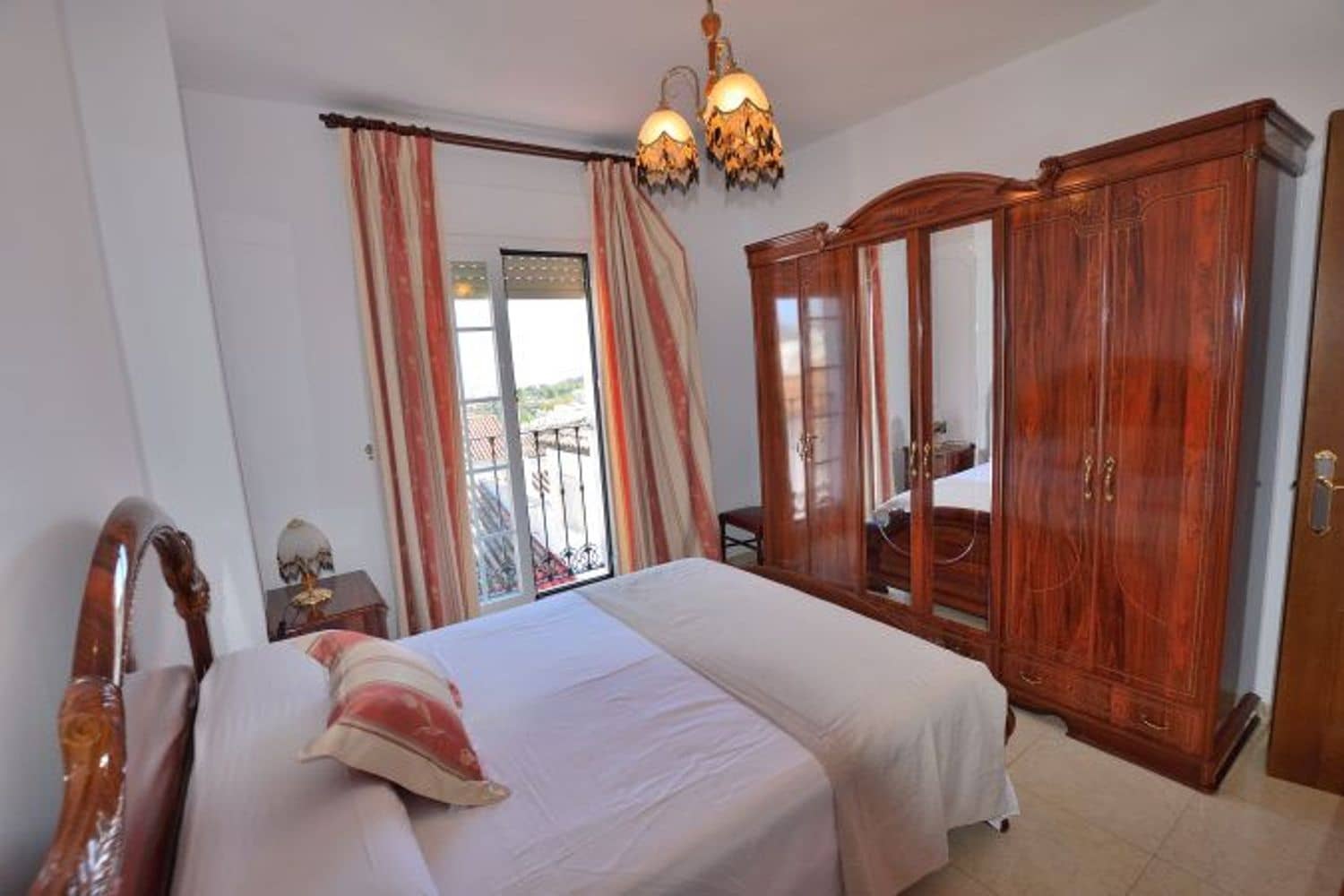 4 soveværelse Byhus til salg i El Gastor med garage - € 130.000 (Ref: 9142569)