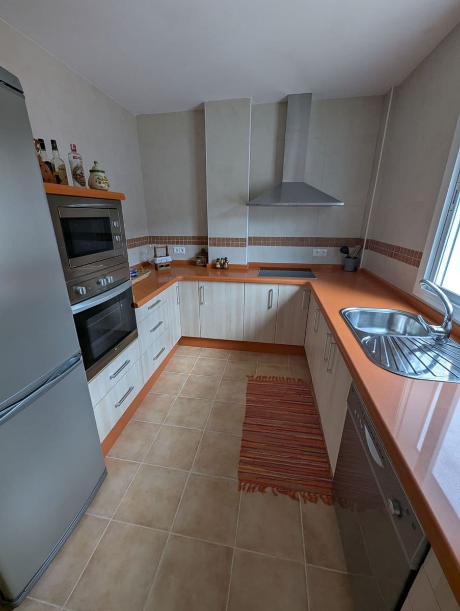 5 soveværelse Byhus til salg i Benaojan med swimmingpool garage - € 199.500 (Ref: 9145216)