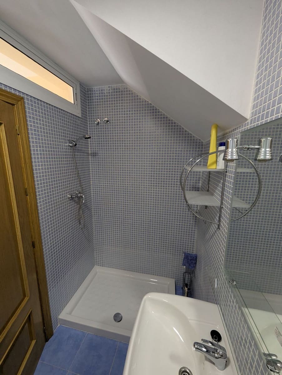 5 soveværelse Byhus til salg i Benaojan med swimmingpool garage - € 199.500 (Ref: 9145216)