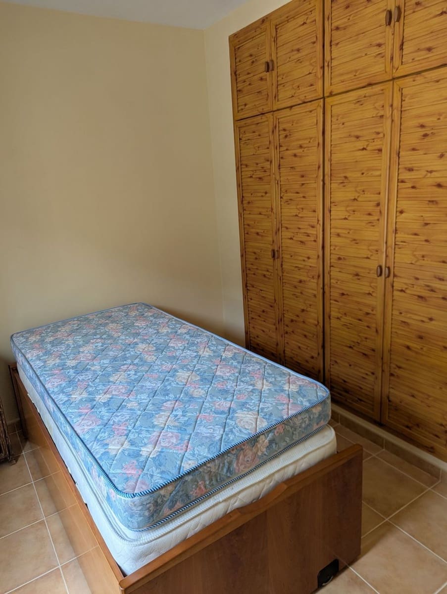 5 soveværelse Byhus til salg i Benaojan med swimmingpool garage - € 199.500 (Ref: 9145216)