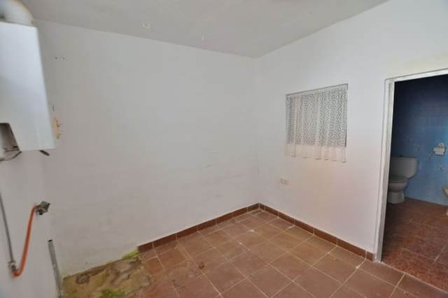 4 bedroom Townhouse for sale in Faraján with garage - € 79,000 (Ref: 9202101)