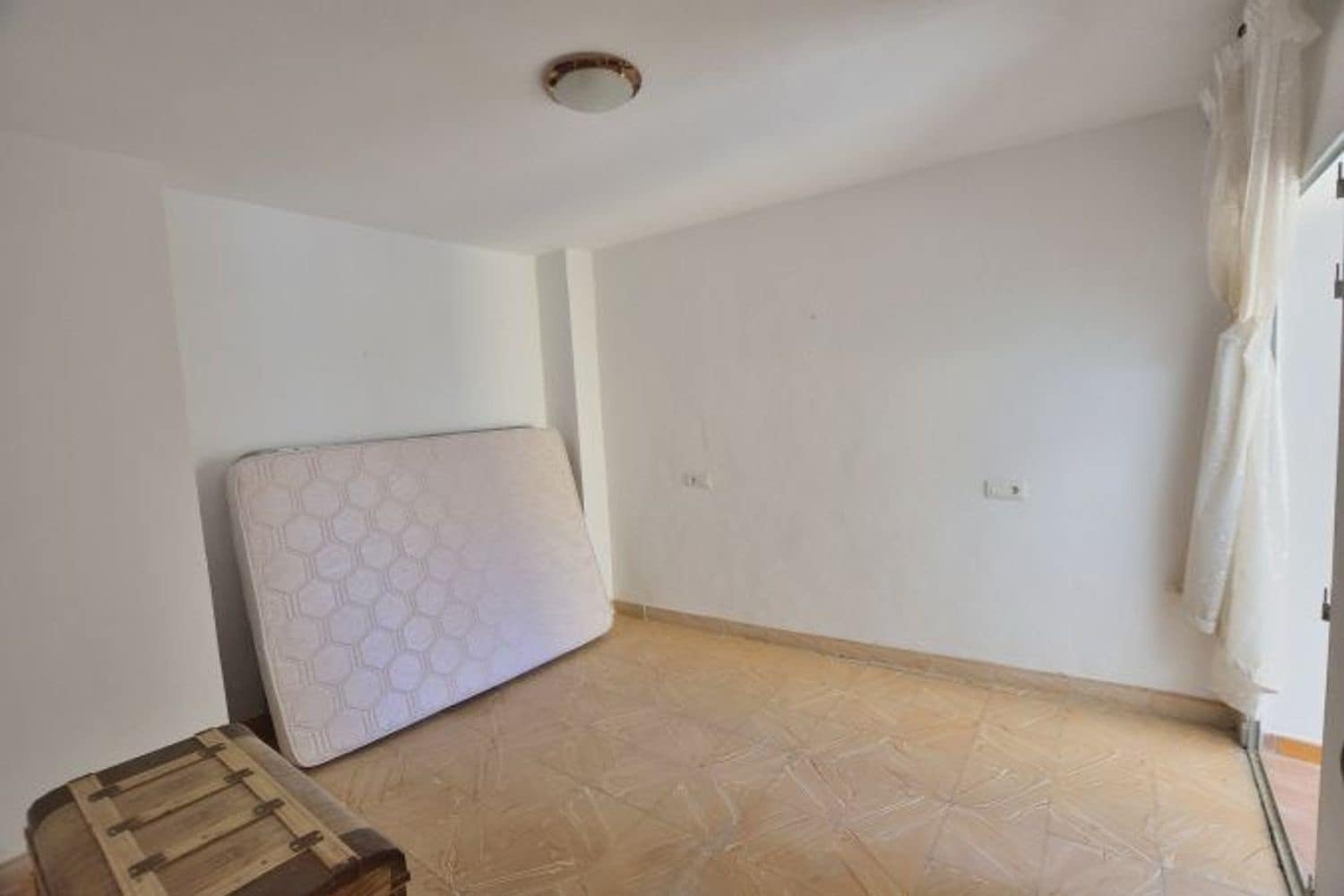 4 soveværelse Byhus til salg i Farajan med garage - € 79.000 (Ref: 9202101)