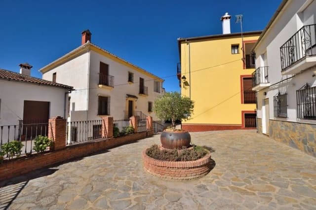 4 bedroom Townhouse for sale in Faraján with garage - € 79,000 (Ref: 9202101)