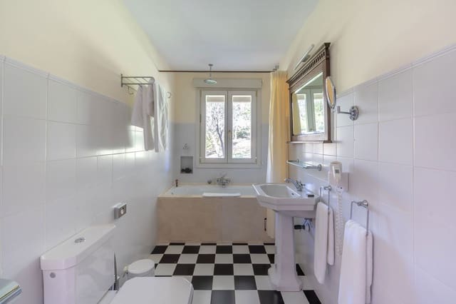 8 sovrum Finca/Hus på landet till salu i Ronda med pool garage - 2 500 000 € (Ref: 9254558)