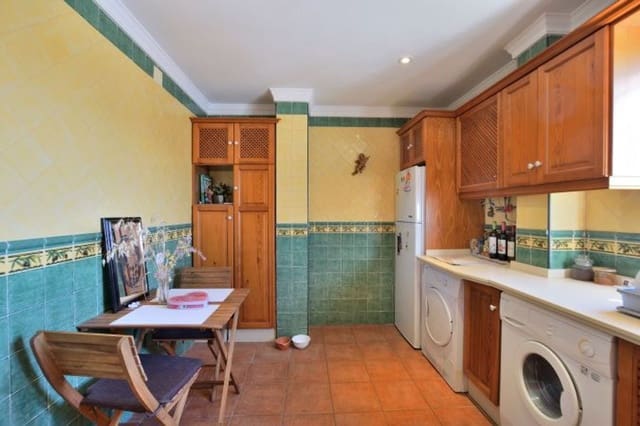 3 makuuhuone Huoneisto myytävänä paikassa Ronda mukana 
autotalli - 155 000 € (Ref: 9284039)