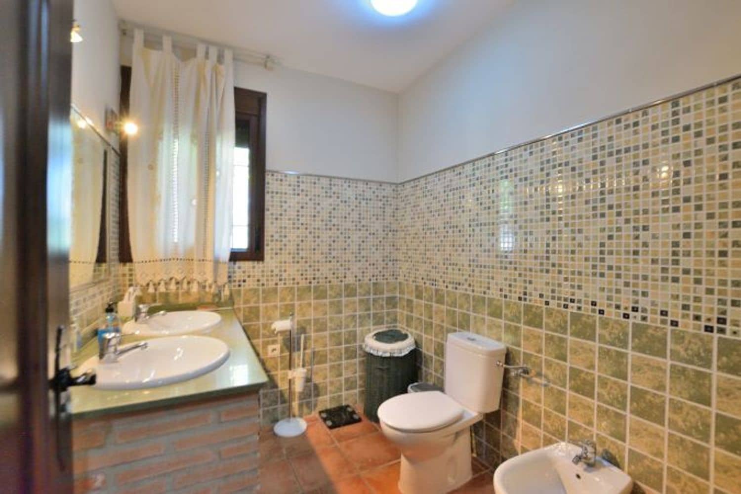 5 bedroom Finca/Country House for sale in Arriate with pool garage - € 430,000 (Ref: 9294138)