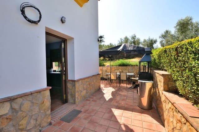 5 soveværelse Finca/Landehus til salg i Arriate med swimmingpool garage - € 430.000 (Ref: 9294138)