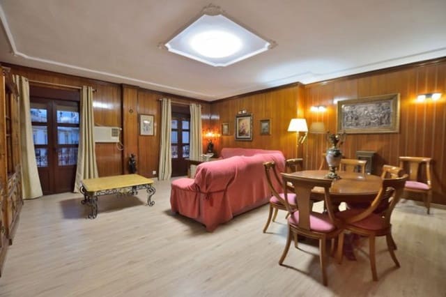 6 soveværelse Lejlighed til salg i Ronda med garage - € 255.000 (Ref: 9294140)