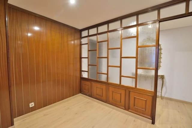 6 soveværelse Lejlighed til salg i Ronda med garage - € 255.000 (Ref: 9294140)