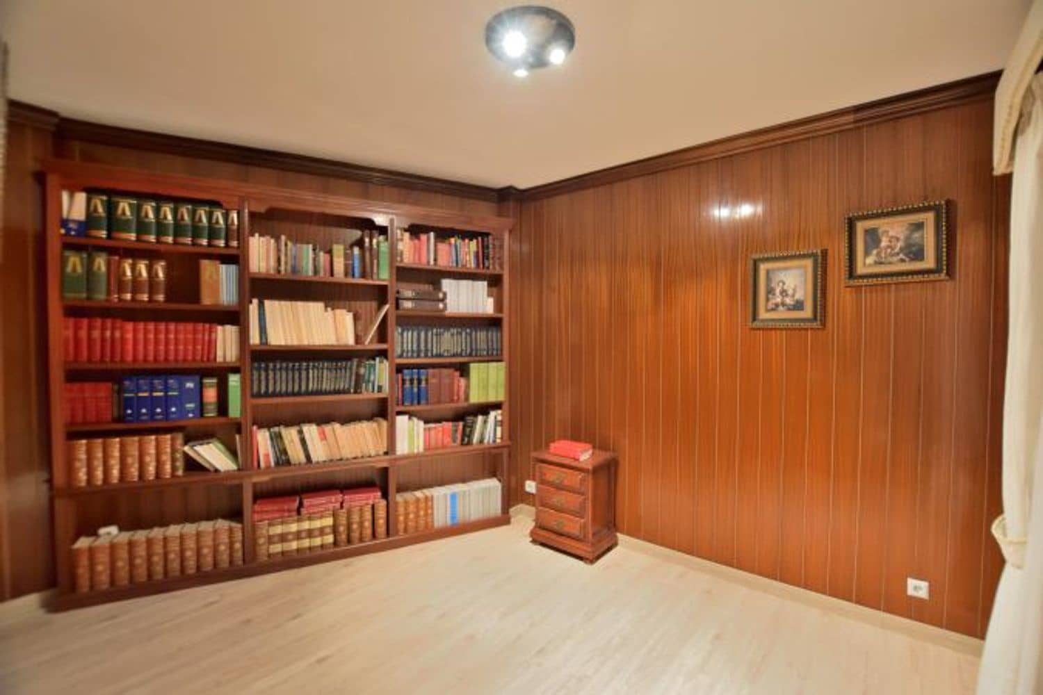 6 soveværelse Lejlighed til salg i Ronda med garage - € 255.000 (Ref: 9294140)