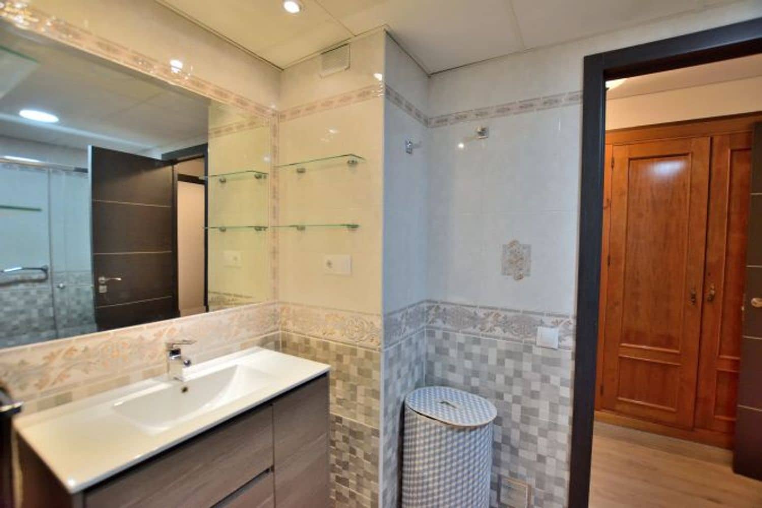 6 soveværelse Lejlighed til salg i Ronda med garage - € 255.000 (Ref: 9294140)