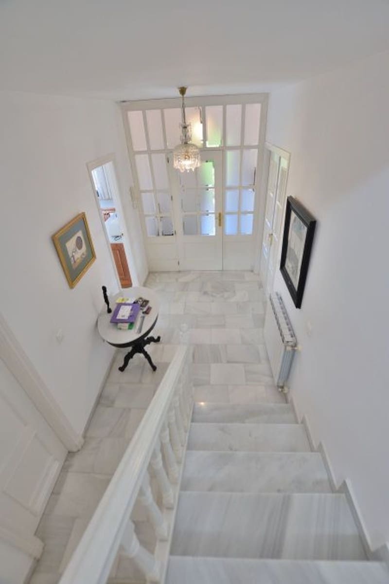 4 soveværelse Villa til salg i Ronda med garage - € 375.000 (Ref: 9302924)