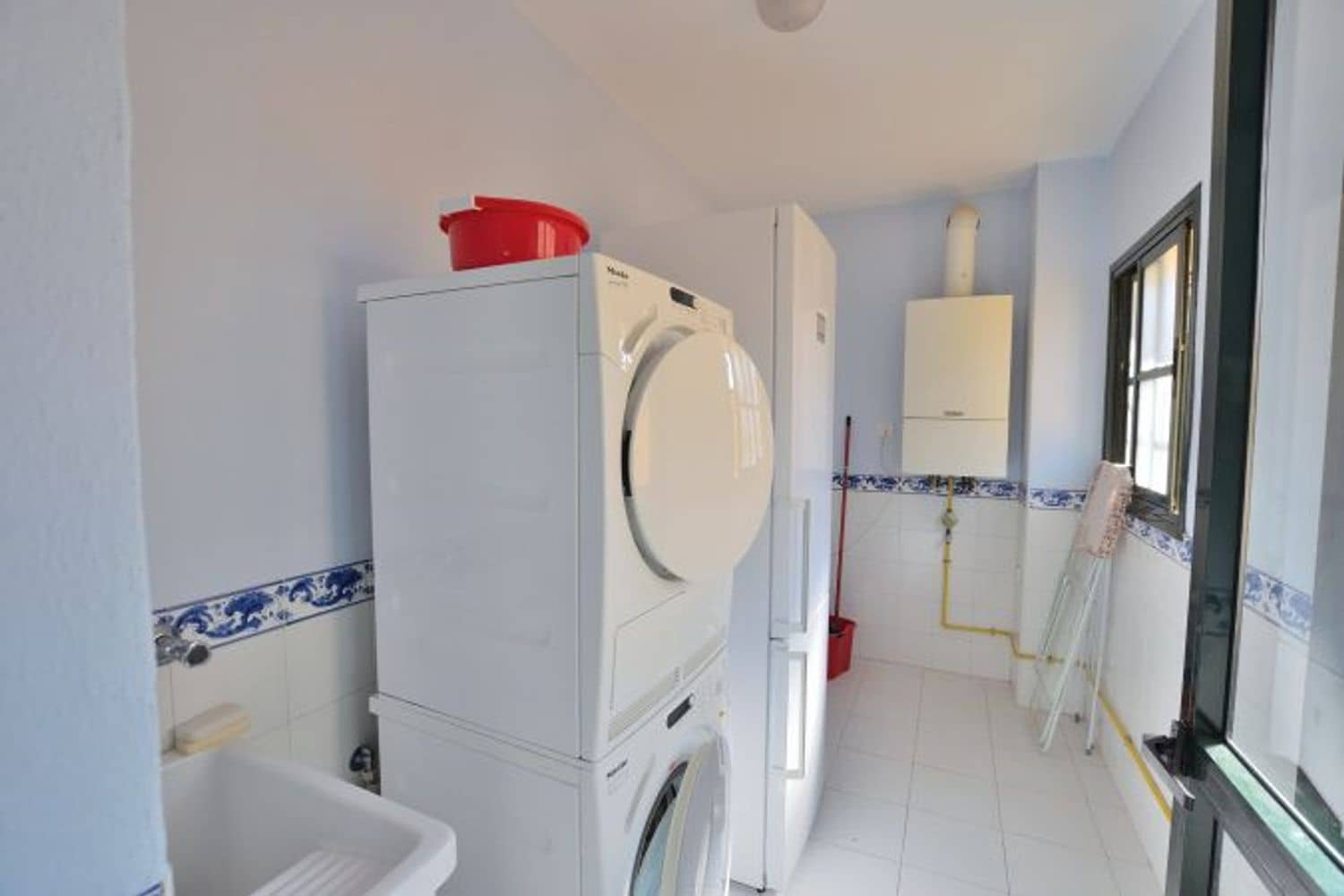 4 soveværelse Villa til salg i Ronda med garage - € 375.000 (Ref: 9302924)