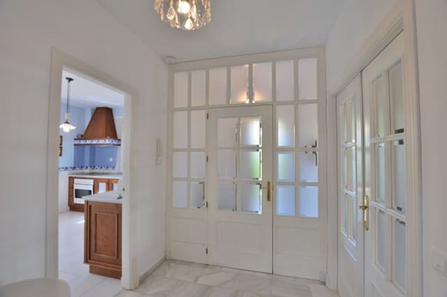 4 soveværelse Villa til salg i Ronda med garage - € 375.000 (Ref: 9302924)