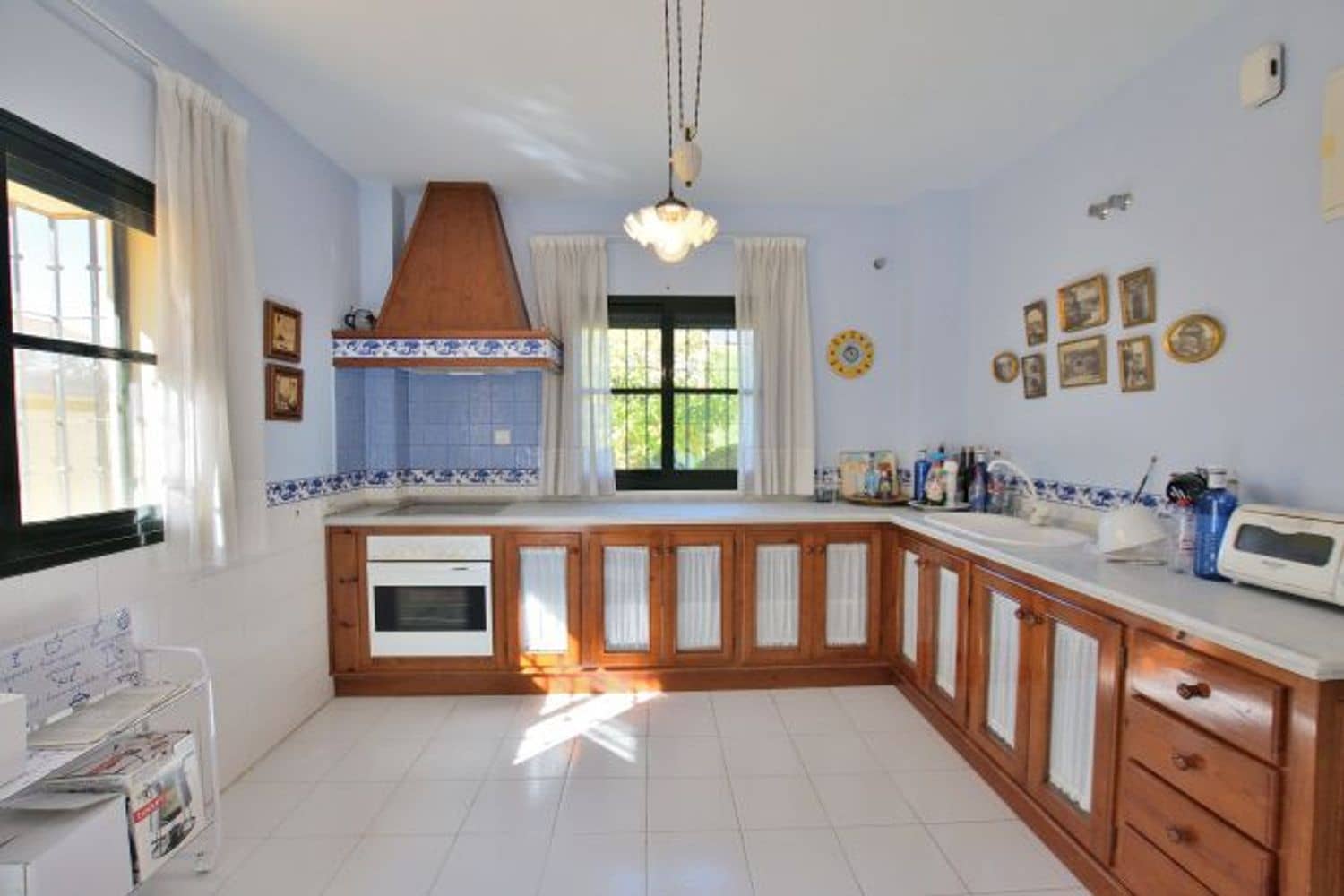 4 soveværelse Villa til salg i Ronda med garage - € 375.000 (Ref: 9302924)