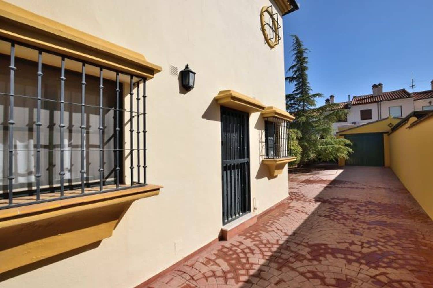 4 soveværelse Villa til salg i Ronda med garage - € 375.000 (Ref: 9302924)